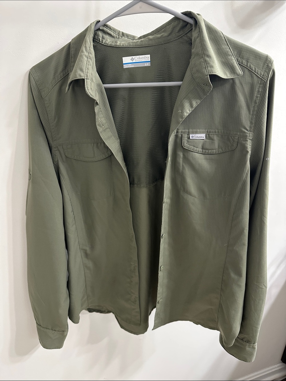 Columbia Olive Green Long-Sleeve Outdoor Button Shirt, Rollup button tab sleeve